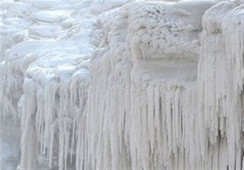 عکس / پدیده نادر سیل یخ