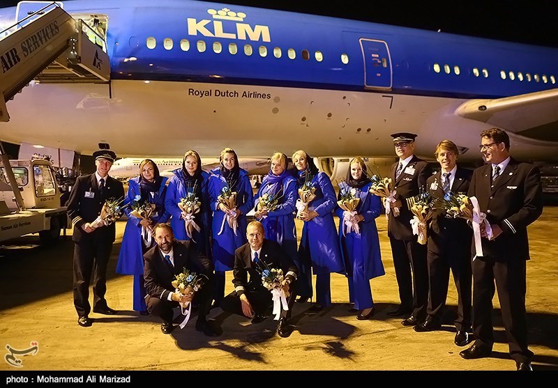 اول طائرة لشرکة &quot;KLM&quot; الهولندیة تهبط فی طهران+صور