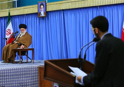 نماهنگ | در دفاع از نخبگان کوتاه نمیآیم