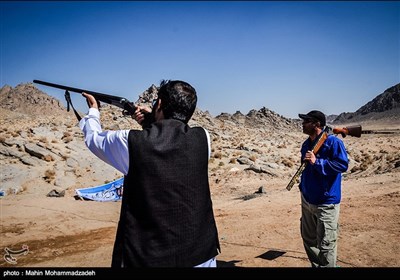 مسابقه تیراندازی در منزلاب زاهدان