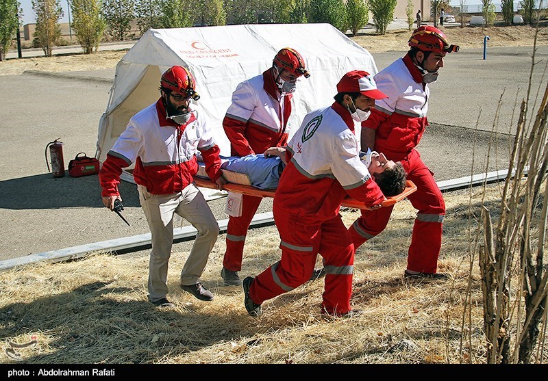 هلال احمر اصفهان در برگزاری مانور زلزله مدارس رتبه نخست کشور را کسب کرد
