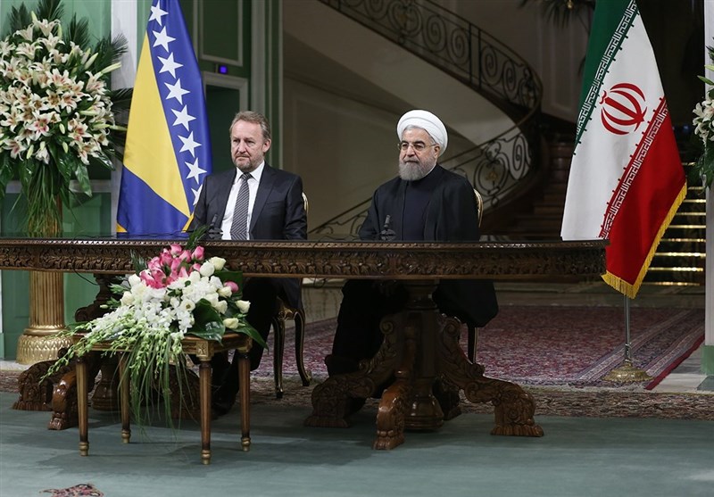 Iran, Bosnia Ink MoU to Boost Economic Ties