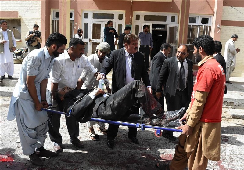 اکثر من 25 قتیلا و50 جریحا جراء انفجارات متفرقة فی باکستان