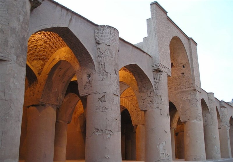 مسجد «تاریخانه» دامغان