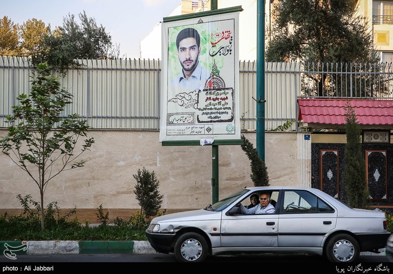 نصب پلاک کوچه بنام شهید مدافع حرم علی آقاعبدالهی