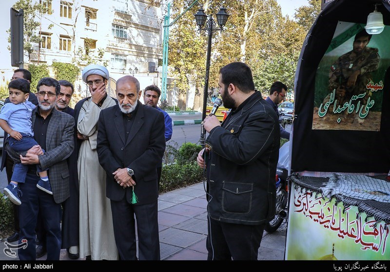 نصب پلاک کوچه بنام شهید مدافع حرم علی آقاعبدالهی