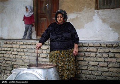 پخت ترشی انار در کردکوی
