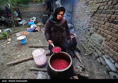 پخت ترشی انار در کردکوی