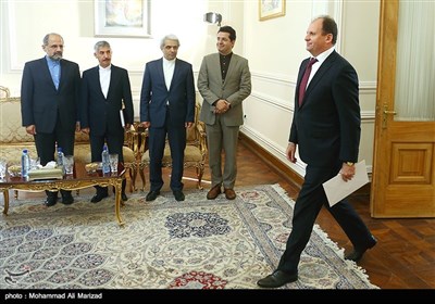 دیدار «گئورگه لئوکا» سفیر اکردیته مولداوی در تهران با محمد جواد ظریف 