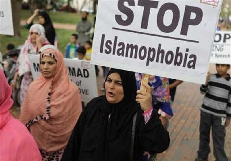 فعال آمریکایی: «جنگ علیه تروریسم» واشنگتن مسلمانان را هدف قرار داده است