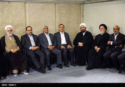 Leader Ayatollah Khamenei Meets Iranian Students