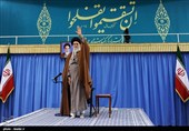 هزاران نفر از مردم استان اصفهان با امام خامنه‌ای دیدار کردند