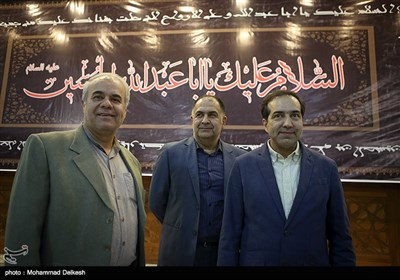تجدید بیعت وزیر ارشاد و معاونین وی با آرمان های امام خمینی(ره)