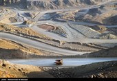جهانگیری از عملیات استخراج سنگ آهن در منطقه سنگان بازدید کرد