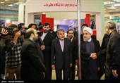 بازدید حجت‌الاسلام حسن روحانی رئیس‌جمهور از غرفه خبرگزاری تسنیم در بیست و دومین نمایشگاه بین‌المللی مطبوعات و خبرگزاری‌ها