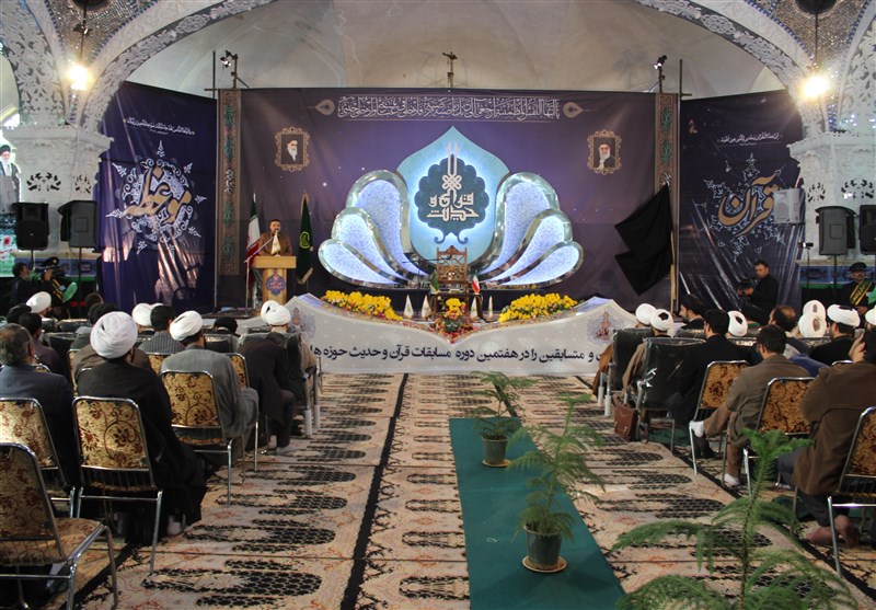 اختتامیه مسابقات قرآن و عترت طلاب در مشهد اردهال کاشان برگزار شد+تصاویر