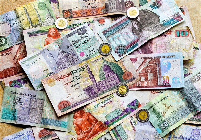 سقوط 45 درصدی ارزش پول ملی مصر در پی آزادسازی نرخ ارز