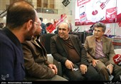بازدید عضو هیات مدیره سازمان بیمه سلامت ایران از غرفه تسنیم