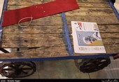 روزنامه خوانی در بیست و دومین نمایشگاه مطبوعات