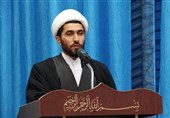 امام جمعه موقت بیرجند: بی‌عفتی و بی‌حجابی حیثیت اخلاقی جوانان و خانواده را خدشه‌دار می‌کند