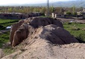 تپه باستانی گیان نهاوند