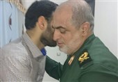 فرمانده سپاه گیلان از جانباز مدافع حرم عیادت کرد+تصاویر