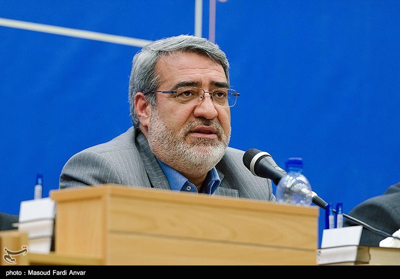 وزیر الداخلیة: عودة الزوار الى ایران انسیابیة