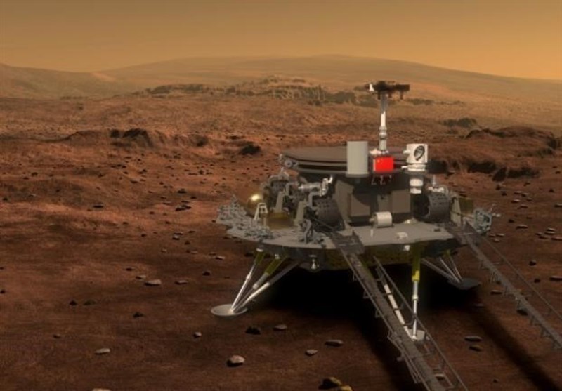فیلم/کشف یک قاشق بزرگ از روی مریخ