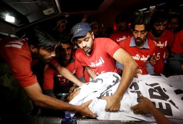 تلفات انفجار تروریستی زیارتگاهی در پاکستان به بیش از60 کشته افزایش یافت + تصاویر