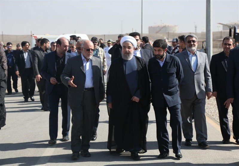 Iran’s President Inaugurates Oil Projects in Southwestern Province