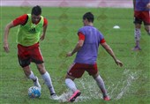 سعید عزت‌اللهی - تمرین تیم ملی فوتبال در مالزی