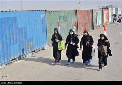 Arbaeen Pilgrims at Iran’s Mehran Border Crossing