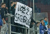 عذرخواهی دولت یونان از بوسنیایی‌ها به خاطر حرکت زننده هواداران تیم ملی‌ فوتبال این کشور