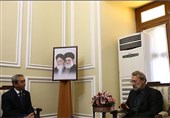 Iranian, Indonesian Officials Urge Closer Ties