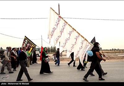 راهپیمایی زائران اربعین حسینی -نجف به کربلا