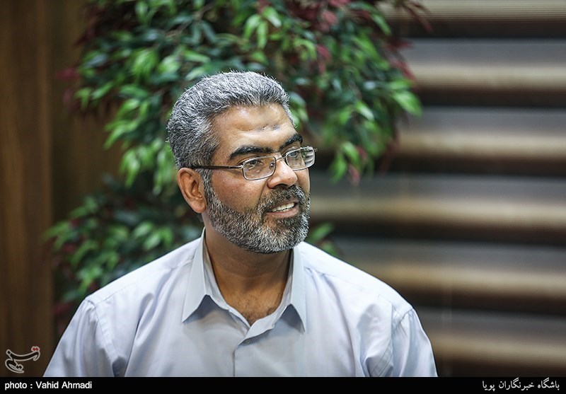 حسین صمصامی، اقتصاددان و نظریه‌پرداز بانکداری اسلامی و استاد دانشگاه شهید بهشتی