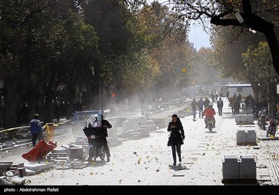 طوفان و گرد و غبار در همدان