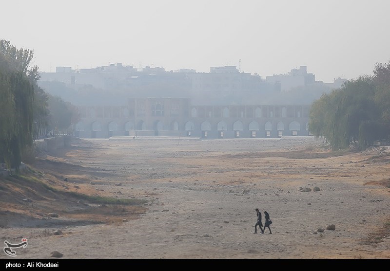 آلاینده‌ها همچنان در آسمان اصفهان جولان می‌دهد