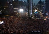 Huge Crowd Gathers in S. Korea for 5th Week of Protests against Park
