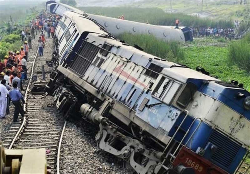 بھارت میں ٹرین حادثہ، 91 افراد ہلاک اور 150 زخمی