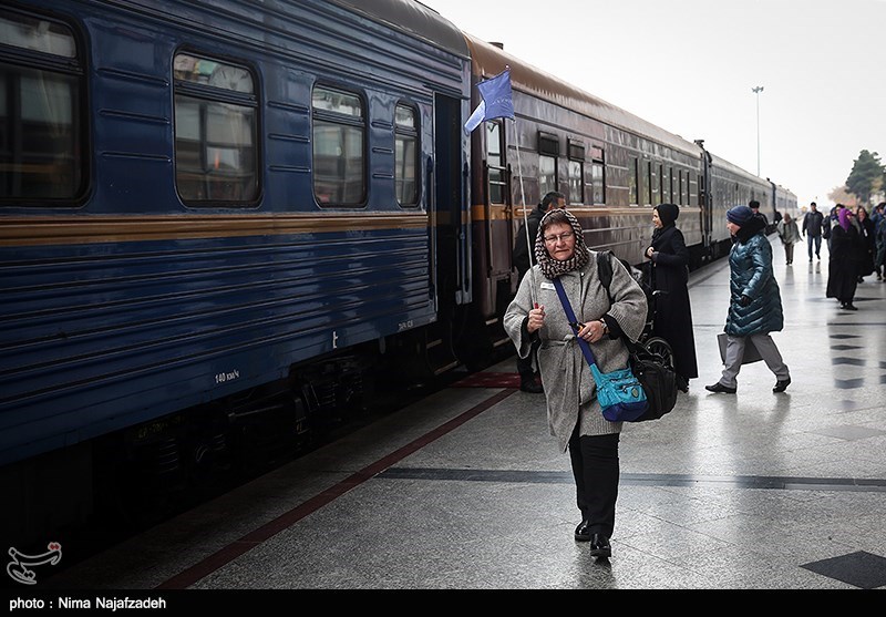 اصفهان| نخستین قطار گردشگری داخلی وارد نصف جهان می‌شود