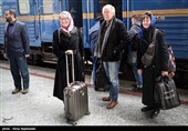قطار گردشگری &quot;عقاب طلایی&quot; با 78 گردشگر خارجی وارد اصفهان شد