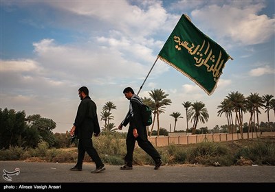 پیاده روی آخرین گروه زائران اربعین حسینی به کربلا