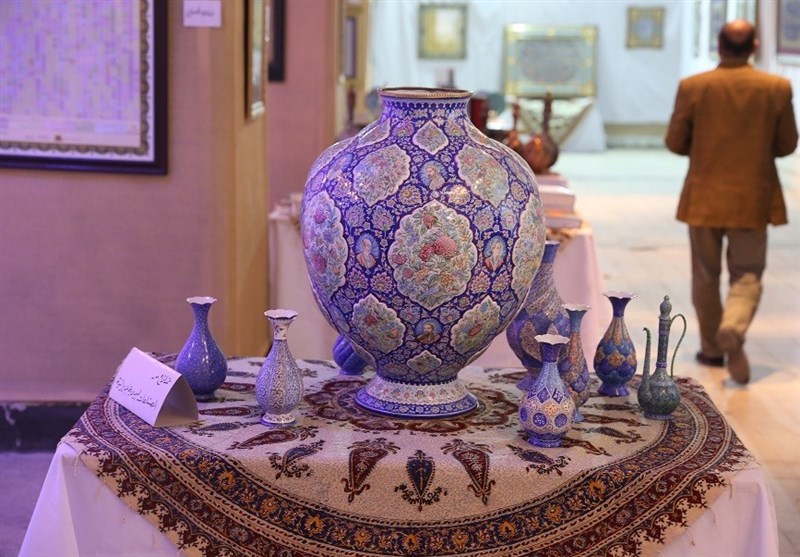 نخستین نمایشگاه صنایع دستی قرآن و عترت آذربایجان‌غربی برپا شد