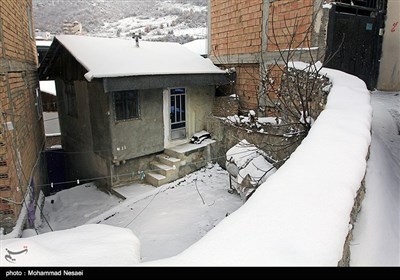 بارش برف در روستای زیارت - گلستان