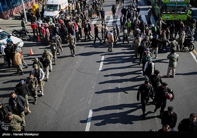 راهپیمایی بسیجیان به سمت نماز جمعه تهران