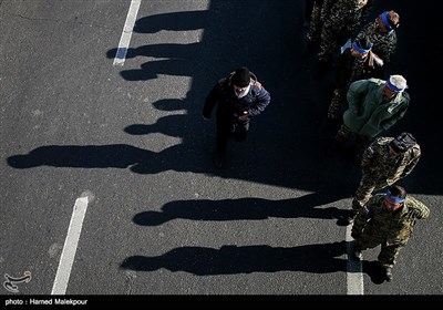 راهپیمایی بسیجیان به سمت نماز جمعه تهران