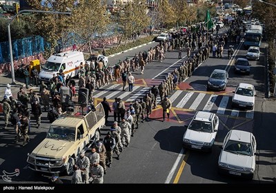 راهپیمایی بسیجیان به سمت نماز جمعه تهران