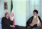 عکس/وقتی فیدل کاسترو به دیدار امام خامنه‌ای آمد
