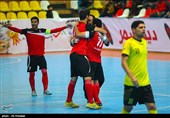 غلبه گیتی‌پسند بر تأسیسات در مهم‌ترین دیدار هفته/ اصفهانی‌ها یک پیروزی تا فتح جام